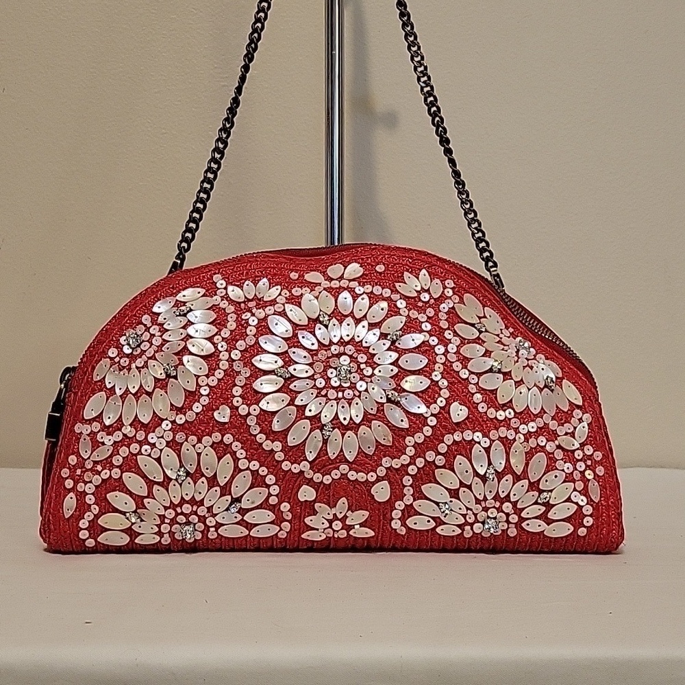 Eric Javits Red Straw Beaded Shoulder Bag - Picture 2 of 11